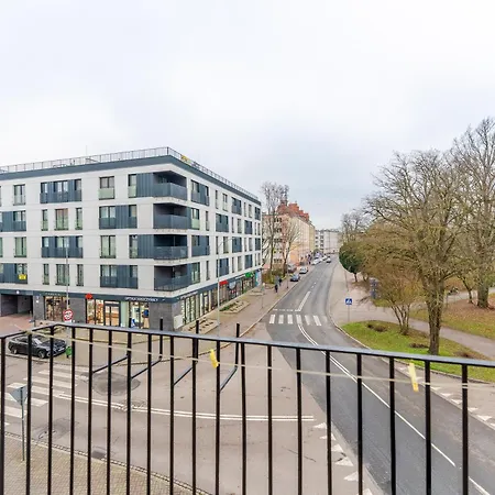 Centre By Bookinghost Apartment