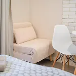 Centre By Bookinghost Apartman *